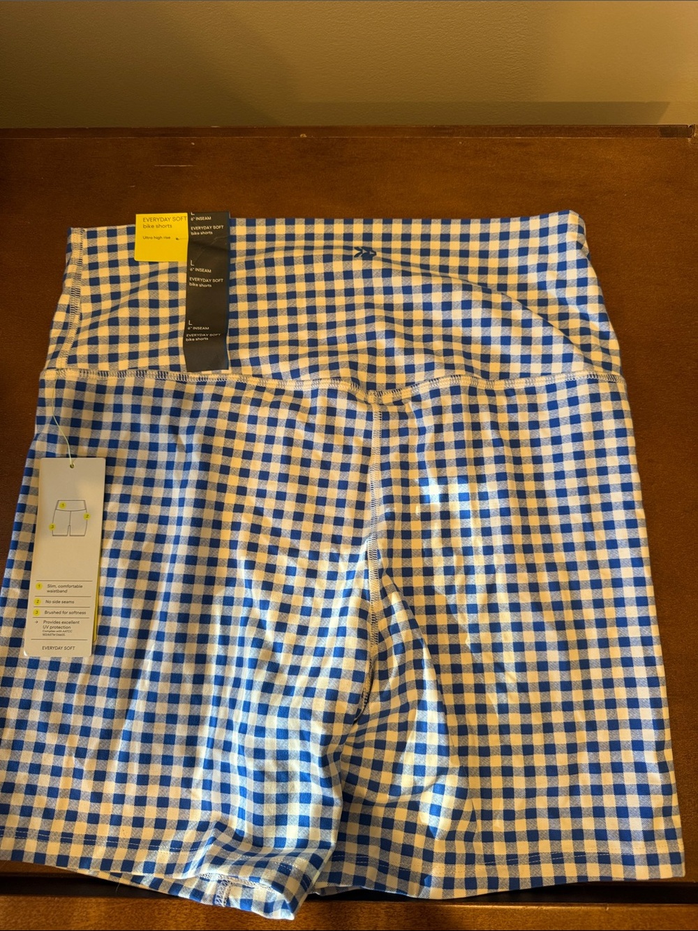 All in motion Blue and White Gingham womens bike  Shorts size large